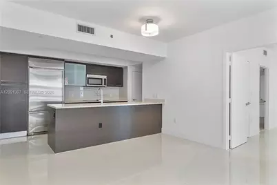 55 SE 6th St #3605, Miami, FL 33131 - Photo 9
