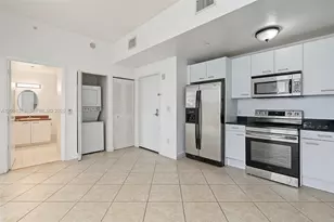 1350 NW 8th Ct, Miami, FL 33136 - Photo 11