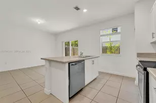 2683 SE 12th St, Homestead, FL 33035 - Photo 13