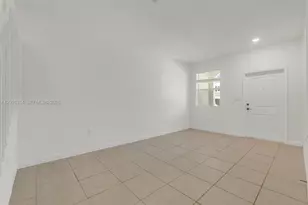 2683 SE 12th St, Homestead, FL 33035 - Photo 5