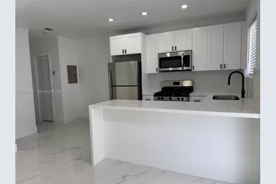 1901 NW 30th St #2, Miami, FL 33142 - Photo 5