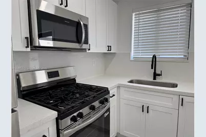 1901 NW 30th St #2, Miami, FL 33142 - Photo 3