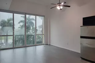 253 NE 2nd St, Miami, FL 33132 - Photo 3