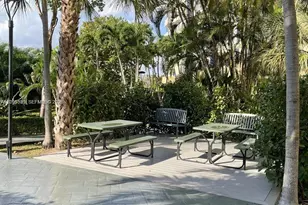 4550 NW 9th St, Miami, FL 33126 - Photo 15