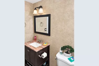 4550 NW 9th St #901E, Miami, FL 33126 - Photo 13