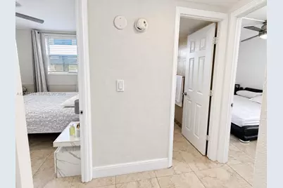 4550 NW 9th St #901E, Miami, FL 33126 - Photo 11