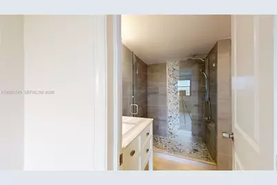 10257 NW 9th St Cir #206-10, Miami, FL 33172 - Photo 15