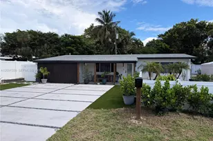 310 NE 12th Ave, Pompano Beach, FL 33060 - Photo 1
