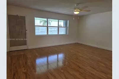 880 W Horizons W #205, Boynton Beach, FL 33435 - Photo 7