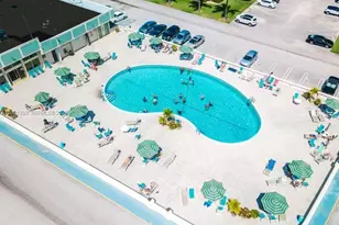 880 W Horizons W, Boynton Beach, FL 33435 - Photo 27