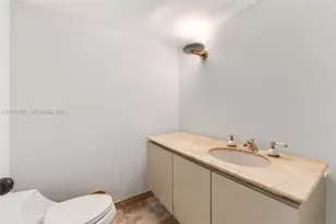 2 Grove Isle Dr, Miami, FL 33133 - Photo 37