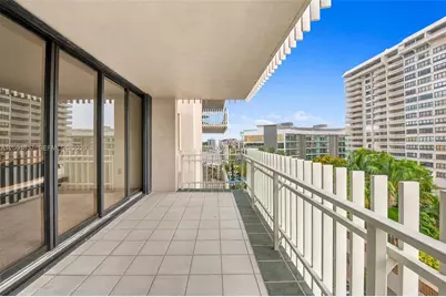 2 Grove Isle Dr #B609, Miami, FL 33133 - Photo 41