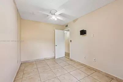 241 W Park Dr #5-202, Miami, FL 33172 - Photo 33