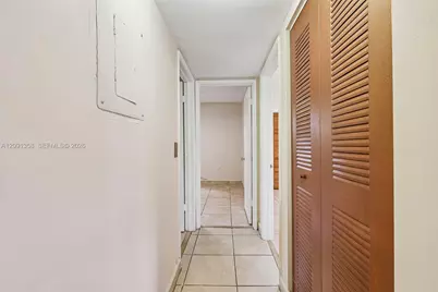 241 W Park Dr #5-202, Miami, FL 33172 - Photo 25