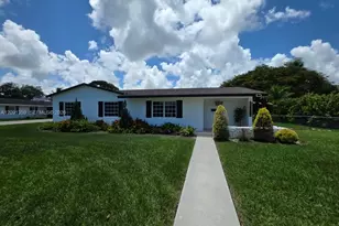 18608 SW 93rd Pl, Cutler Bay, FL 33157 - Photo 1