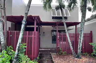 11010 Clubhouse Rd, Pembroke Pines, FL 33026 - Photo 1