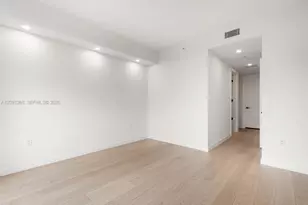 2200 Brickell Ave, Miami, FL 33129 - Photo 11