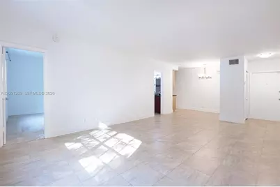 2424 SE 17th Cswy #109B, Fort Lauderdale, FL 33316 - Photo 5