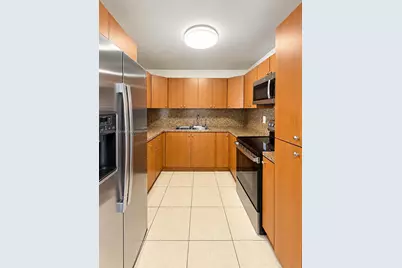 1075 W 68th St #415, Hialeah, FL 33014 - Photo 5