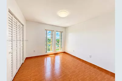 1075 W 68th St #415, Hialeah, FL 33014 - Photo 17
