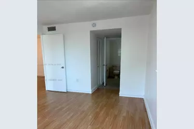 1150 Collins Ave #404, Miami Beach, FL 33139 - Photo 7