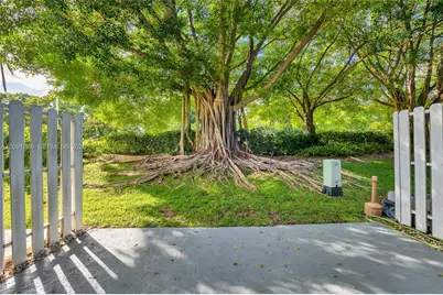 621 Talavera Rd #621, Weston, FL 33326 - Photo 9