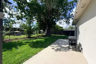 2631 NW 94th Ave, Sunrise, FL 33322 - Photo 43