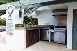 2000 S Bayshore Dr, Miami, FL 33133 - Photo 31