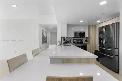 3000 Coral Way #1110, Miami, FL 33145 - Photo 9