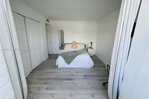 1555 W 44th Pl, Hialeah, FL 33012 - Photo 25