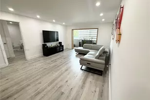 1555 W 44th Pl, Hialeah, FL 33012 - Photo 31