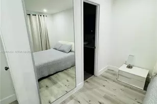 1555 W 44th Pl, Hialeah, FL 33012 - Photo 11