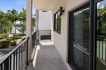 4720 NW 84th Ct, Doral, FL 33166 - Photo 9