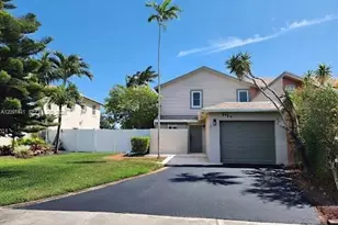 3124 Spanish Trail, Delray Beach, FL 33483 - Photo 1