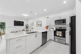 1313 NW 27th Ave, Pompano Beach, FL 33069 - Photo 17
