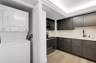 3200 Port Royale Dr N, Fort Lauderdale, FL 33308 - Photo 9