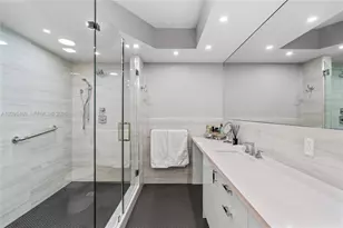 17555 Atlantic Blvd, Sunny Isles Beach, FL 33160 - Photo 5