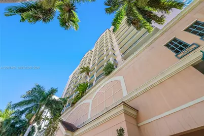 17555 Atlantic Blvd #UPH3, Sunny Isles Beach, FL 33160 - Photo 31