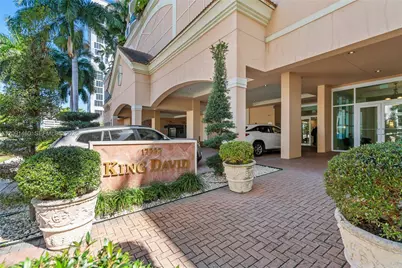 17555 Atlantic Blvd #UPH3, Sunny Isles Beach, FL 33160 - Photo 13