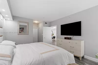 17555 Atlantic Blvd #UPH3, Sunny Isles Beach, FL 33160 - Photo 69