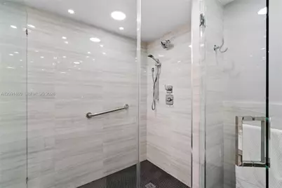 17555 Atlantic Blvd #UPH3, Sunny Isles Beach, FL 33160 - Photo 61