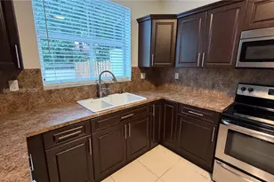 200 Riverwalk Cir, Sunrise, FL 33326 - Photo 23