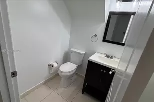 200 Riverwalk Cir, Sunrise, FL 33326 - Photo 9