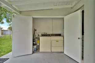 3170 NW 97th St, Miami, FL 33147 - Photo 21