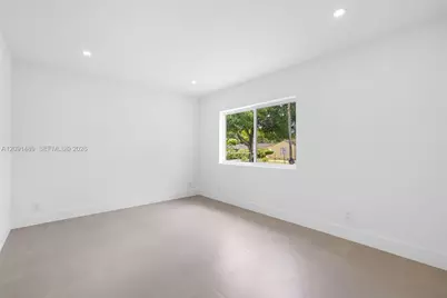701 NE 119th St, Biscayne Park, FL 33161 - Photo 21