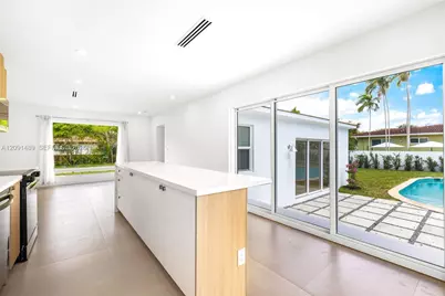 701 NE 119th St, Biscayne Park, FL 33161 - Photo 9