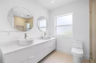 701 NE 119th St, Biscayne Park, FL 33161 - Photo 19