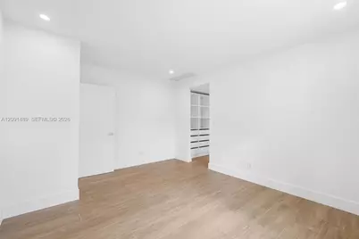 701 NE 119th St, Biscayne Park, FL 33161 - Photo 17