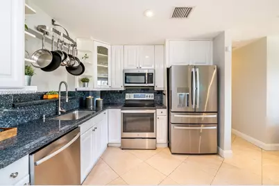 1841 SE 6th St, Pompano Beach, FL 33060 - Photo 11