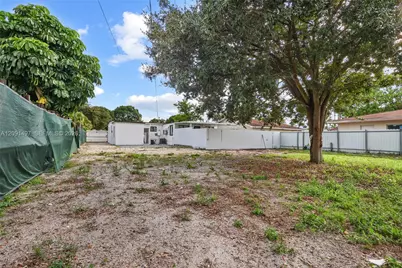 431 E 62nd St, Hialeah, FL 33013 - Photo 19
